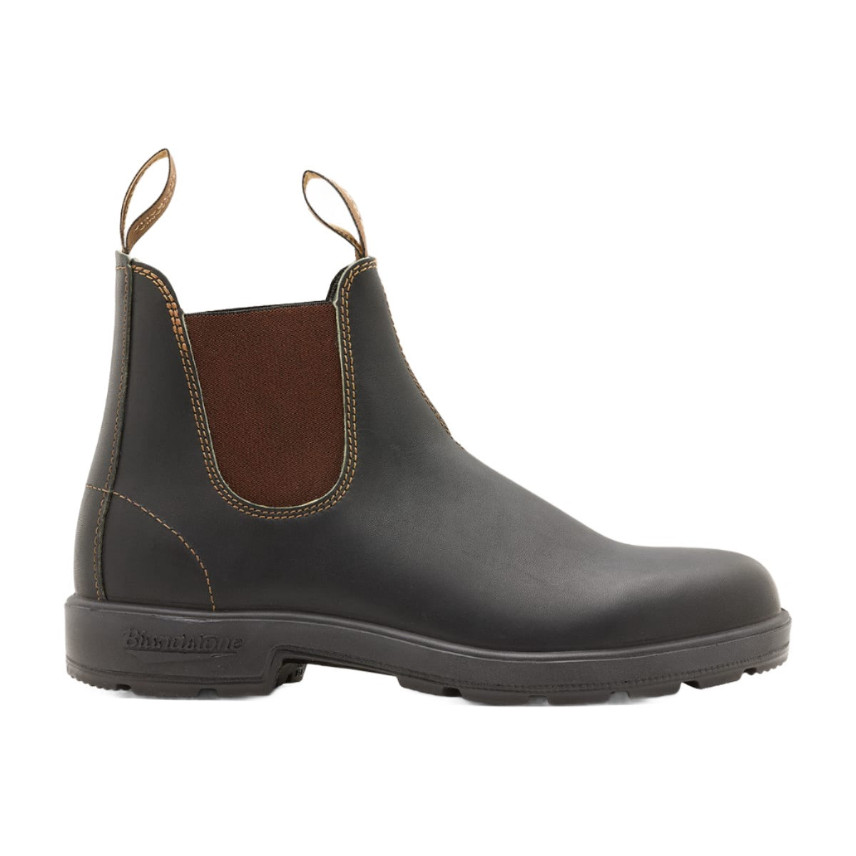 Urban deals outfitters blundstone