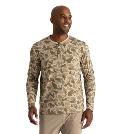 Free Fly Bamboo Flex Henley for Men Barrier Island Camo #color_barrier-island-camo