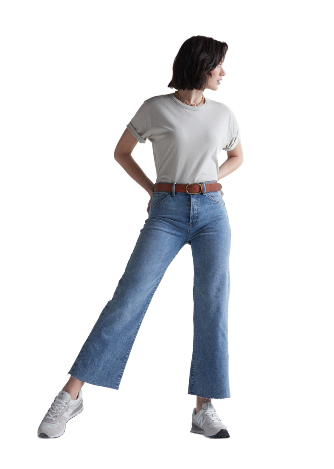 https://www.halfmoonoutfitters.com/cdn/shop/products/WFMS5322-Midweight-Wide-Leg-Vintage-Blue-Stylized_1235_1800x1800.jpg?v=1661287692